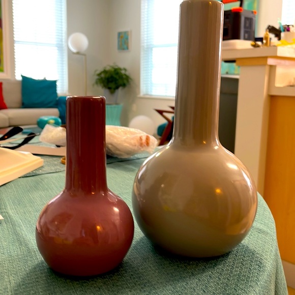 Other - Vintage Gord Ceramic Vases Large Grey and Smaller Purple Great Color and Design